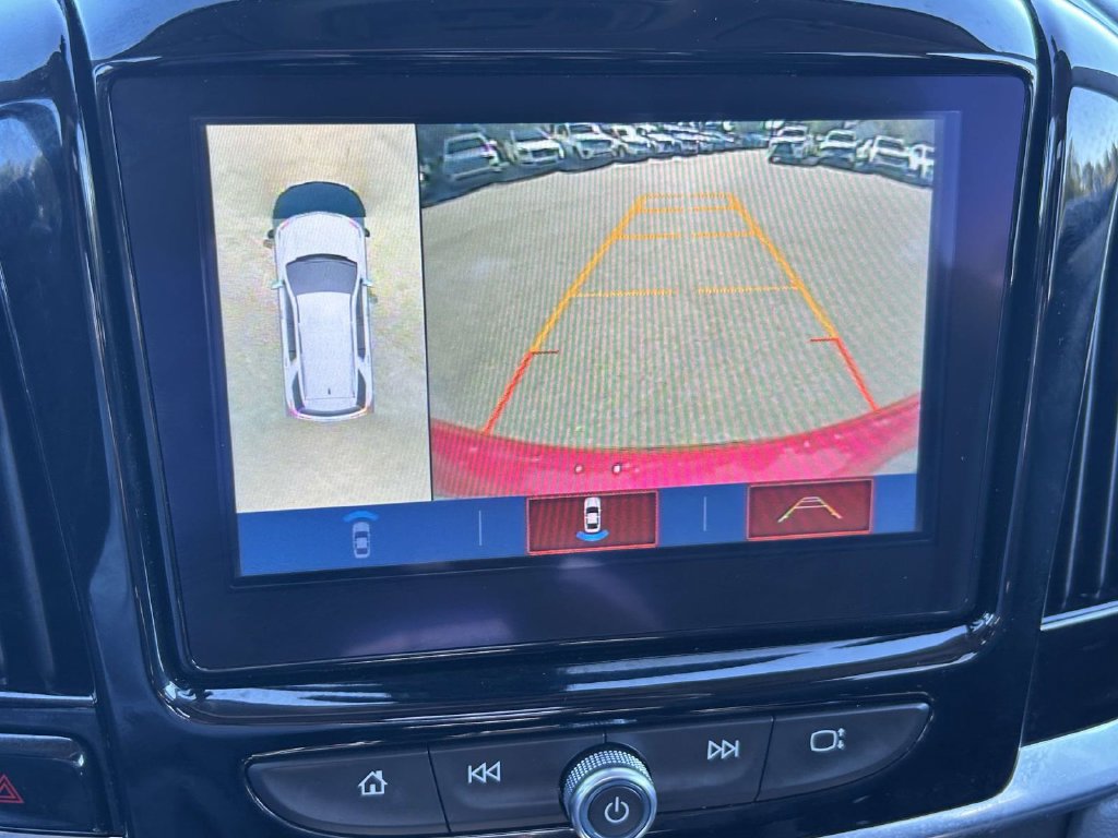 Used 2018 Chevrolet Traverse LT FWD image 25