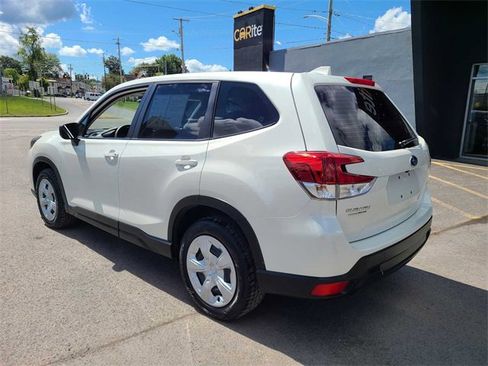 Used 2022 Subaru Forester image 9