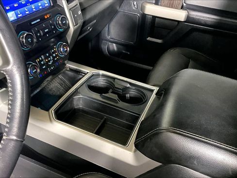 Used 2021 Ford F250 Lariat w/ Tremor Off-Road Package AWD/4WD image 13
