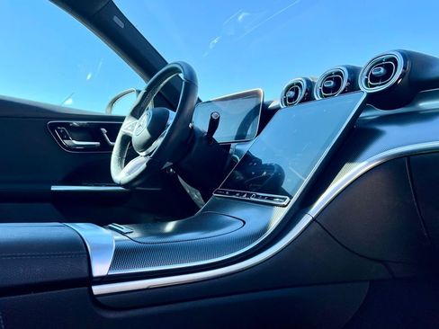 Used 2023 Mercedes-Benz C 300 4MATIC Sedan image 9