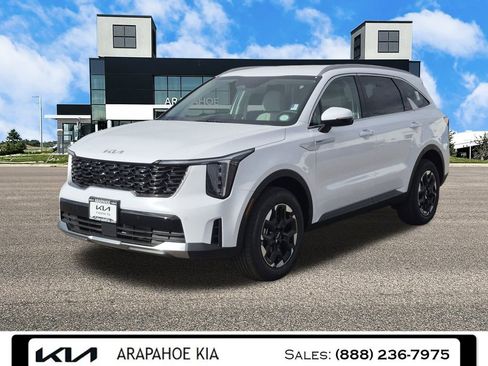 New 2026 Kia Sorento S image 4