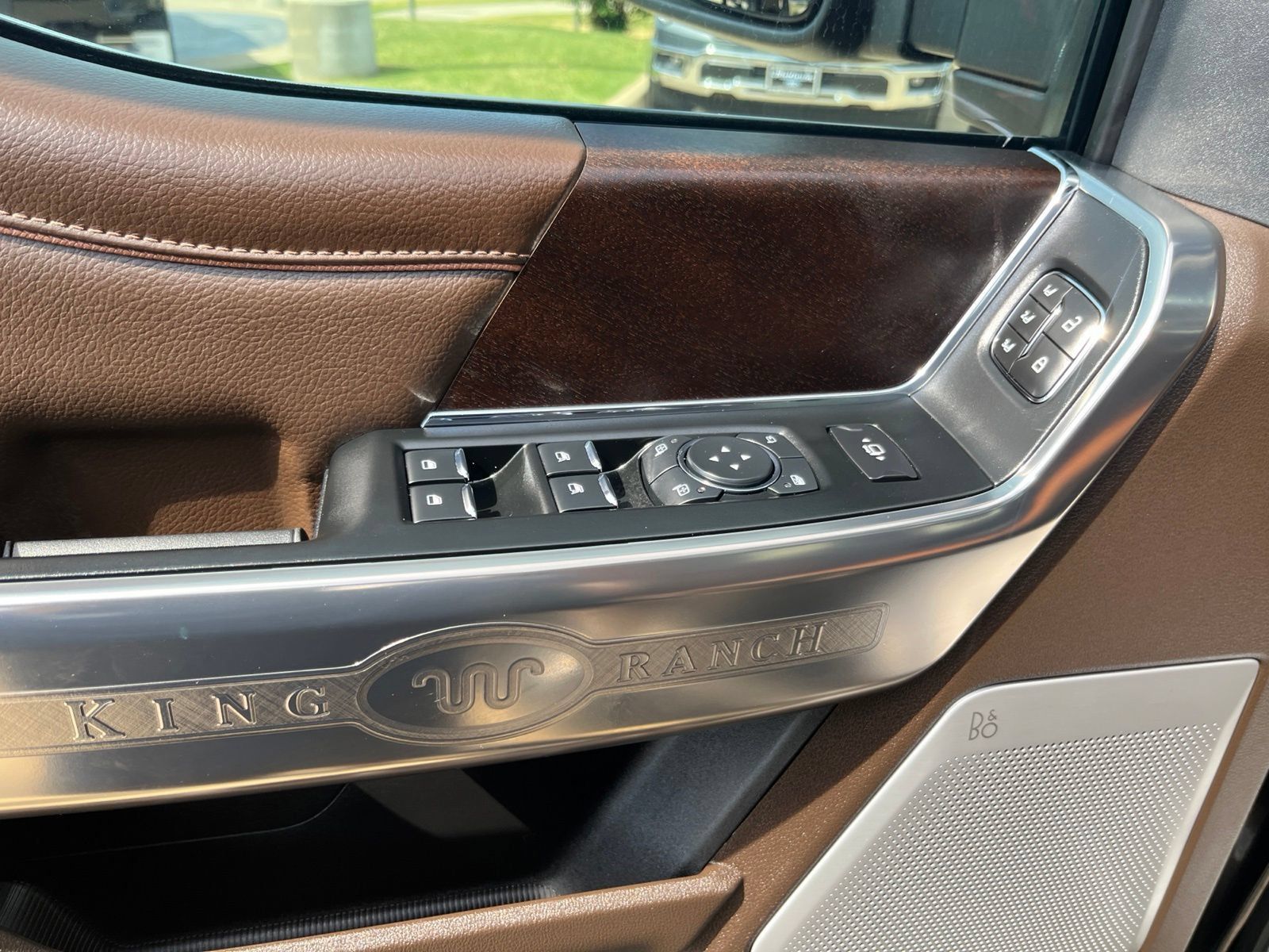 New 2026 Ford F450 King Ranch w/ Chrome Package AWD/4WD image 13