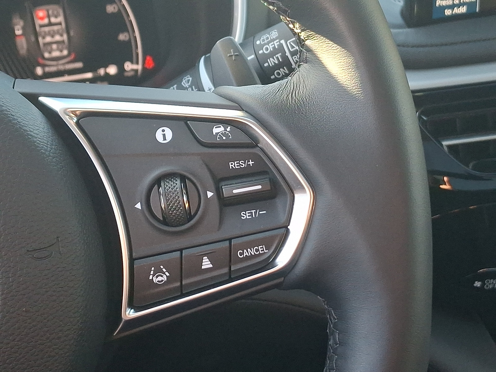 Certified 2026 Acura MDX w/ Technology Package FWD image 25