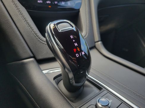 Certified 2024 Cadillac XT5 Luxury w/ LPO, Floor Liner Package FWD image 27