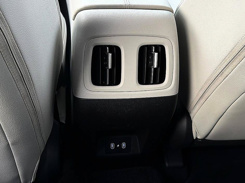 Certified 2025 Hyundai Tucson SEL FWD image 8