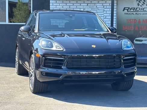 Used 2019 Porsche Cayenne E-Hybrid AWD/4WD image 4