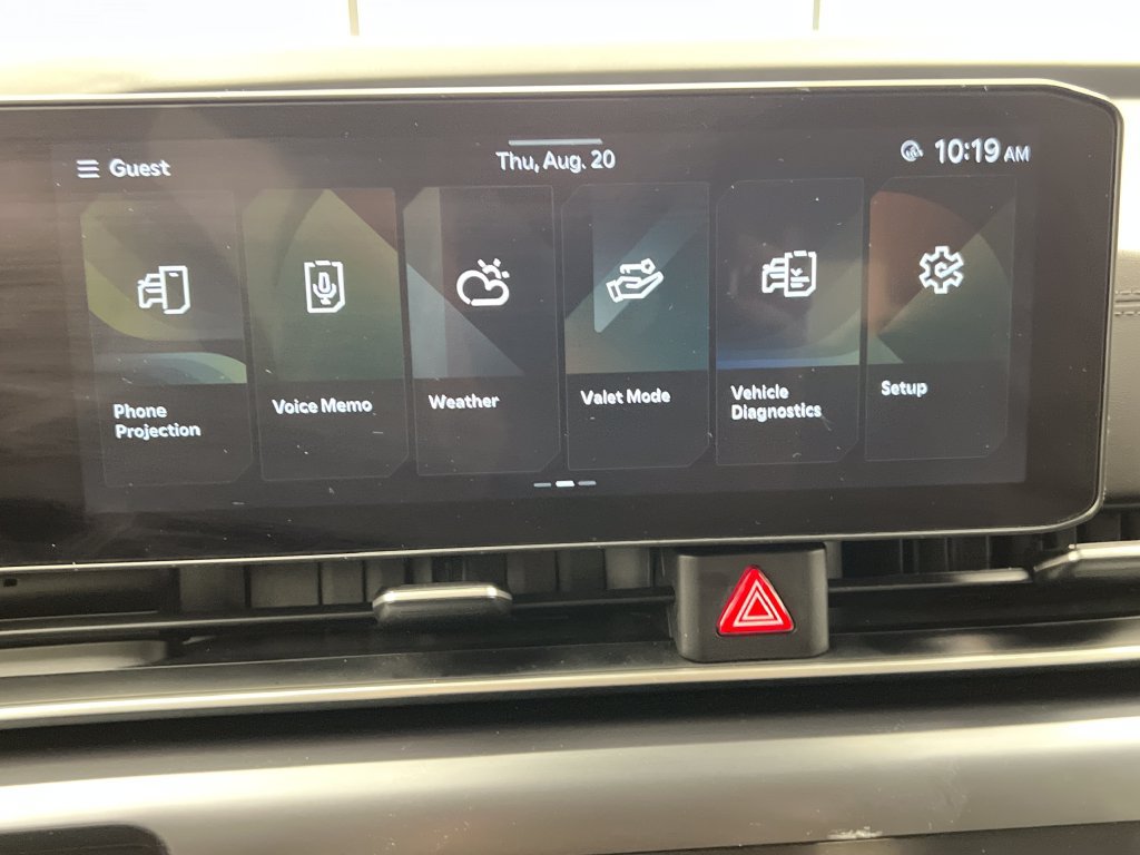 Used 2025 Kia Carnival FWD image 65