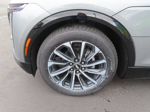 Certified 2024 Cadillac Lyriq Sport w/ LPO, Floor Liner Package AWD/4WD image 8