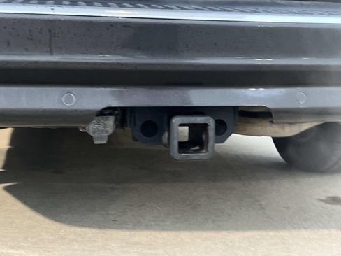 Used 2015 Chrysler Town & Country Touring-L w/ Trailer Tow Group image 22