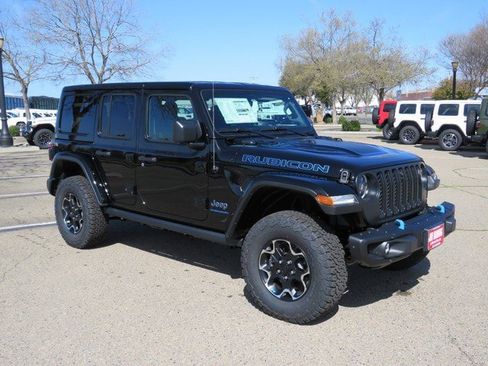 New 2023 Jeep Wrangler Rubicon w/ Steel Bumper Group image 2