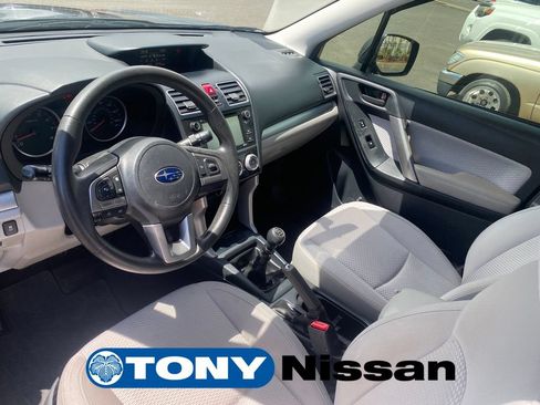 Used 2017 Subaru Forester 2.5i AWD/4WD image 13