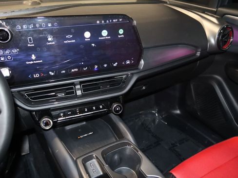 Used 2025 Chevrolet Equinox EV RS FWD image 56