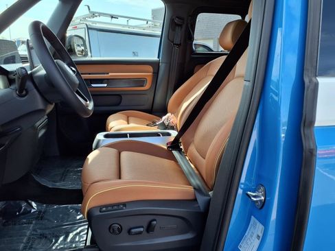 New 2025 Volkswagen ID. Buzz Pro S image 13