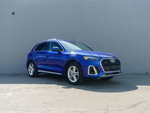Used 2023 Audi Q5 e Prestige w/ Prestige Package AWD/4WD image 9