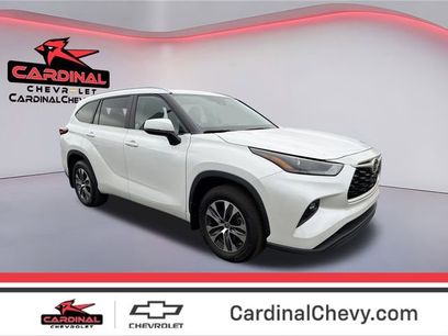 Used 2023 Toyota Highlander XLE