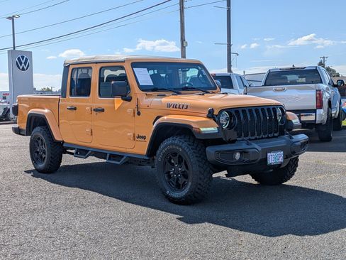 Used 2021 Jeep Gladiator Sport AWD/4WD image 7