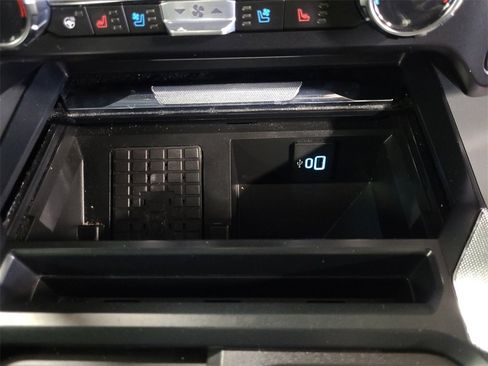 Used 2025 Ford F250 Lariat w/ Lariat Ultimate Package image 18