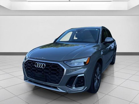 Used 2023 Audi Q5 2.0T Premium w/ Convenience Package AWD/4WD image 9