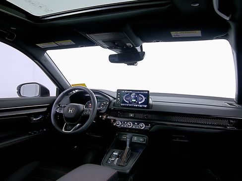 Used 2024 Honda CR-V Sport Touring image 15