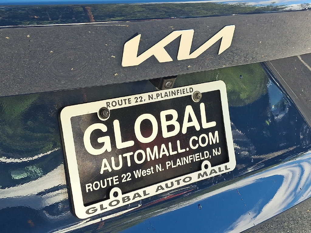 Used 2024 Kia Sorento S FWD image 32