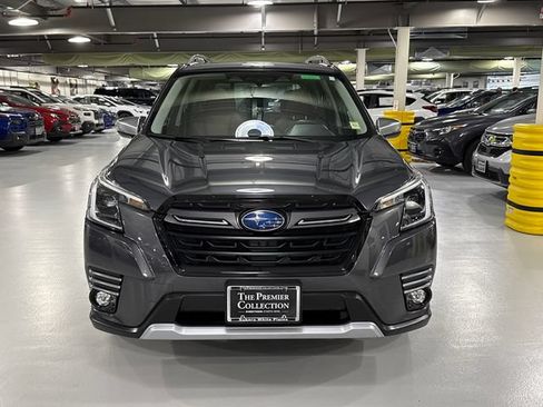 Used 2023 Subaru Forester Touring AWD/4WD image 6