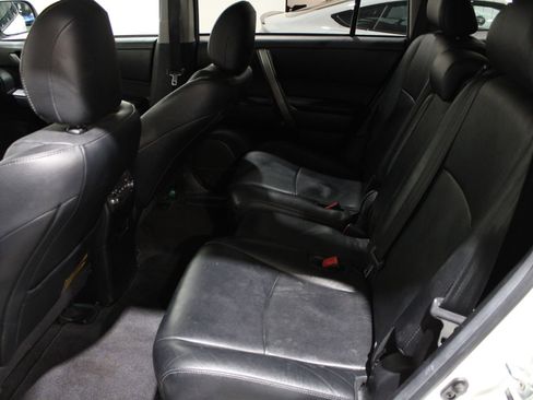 Used 2012 Toyota Highlander image 13