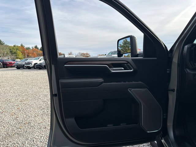 Used 2025 Chevrolet Silverado 3500 High Country w/ High Country Premium Package AWD/4WD image 26