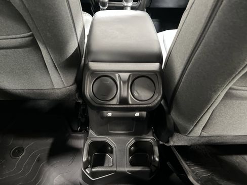 Used 2025 Jeep Gladiator Sport image 20