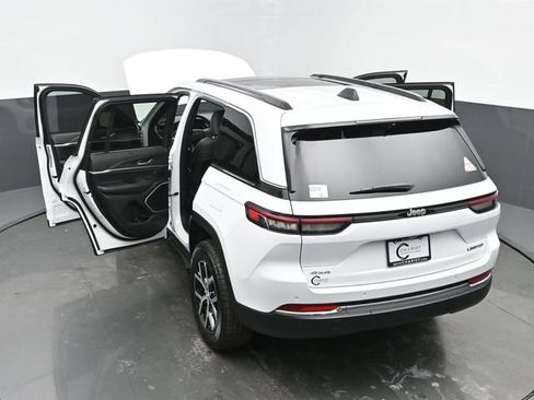 New 2025 Jeep Grand Cherokee Limited w/ Luxury Tech Group II AWD/4WD image 64