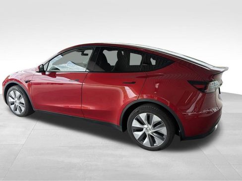 Used 2023 Tesla Model Y Long Range AWD/4WD image 3