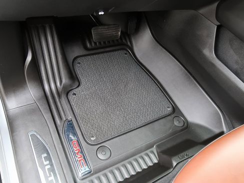 Certified 2023 GMC Sierra 1500 Denali Ultimate image 14