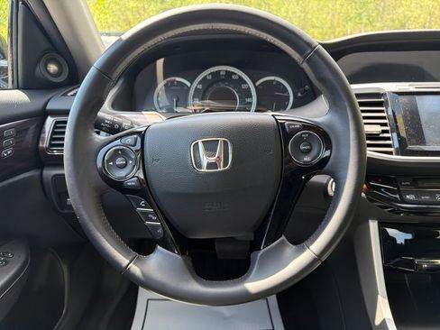 Used 2016 Honda Accord EX-L image 17