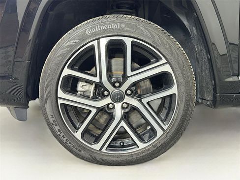 Used 2025 Jeep Compass Limited w/ Elite Group image 33