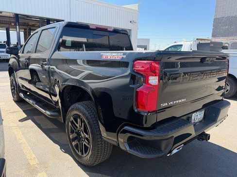 Used 2025 Chevrolet Silverado 1500 LT Trail Boss w/ Convenience Package II image 4