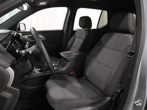 Certified 2023 Chevrolet Traverse LT image 5