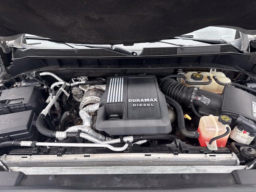 Used 2020 Chevrolet Silverado 1500 LT w/ All-Star Edition AWD/4WD image 28