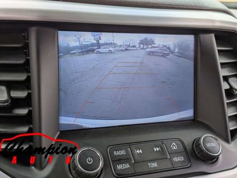 Used 2019 GMC Acadia SLT image 26