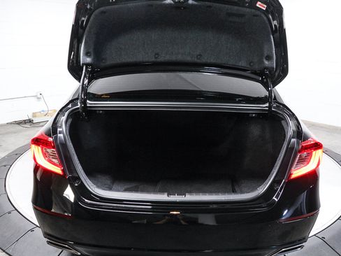 Used 2021 Honda Accord Sport image 25
