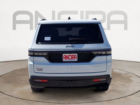 New 2026 Jeep Grand Wagoneer L 2WD w/ Premium Group I image 9