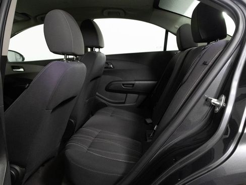 Used 2014 Chevrolet Sonic LT image 33