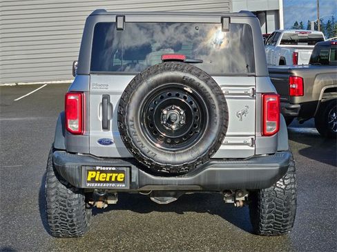 Used 2022 Ford Bronco Black Diamond image 4