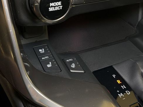 Used 2024 Lexus LX 600 4WD w/ Appearance Package image 33