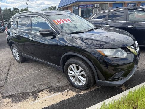 Used 2015 Nissan Rogue SV w/ SV Premium Package AWD/4WD image 2