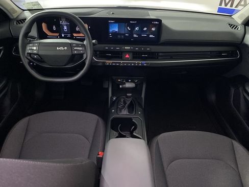 Used 2025 Kia K4 FWD image 25