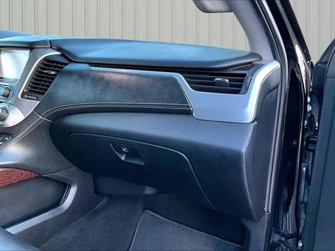 Used 2019 GMC Yukon SLT w/ Graphite Performance Edition image 13