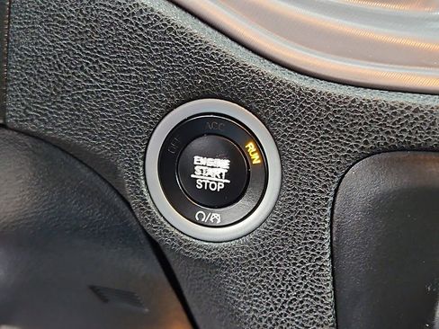 Used 2023 Dodge Charger SXT image 16