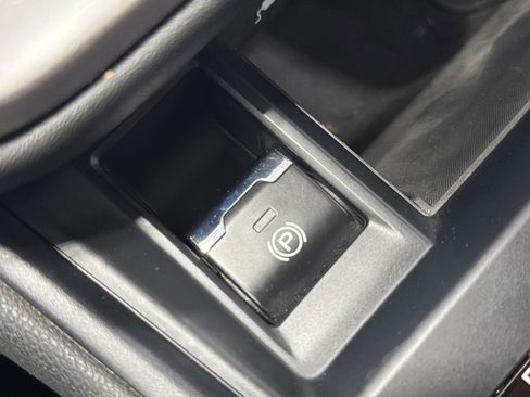 Certified 2020 Subaru Outback image 28