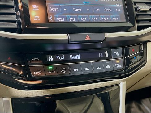 Used 2016 Honda Accord EX-L image 16