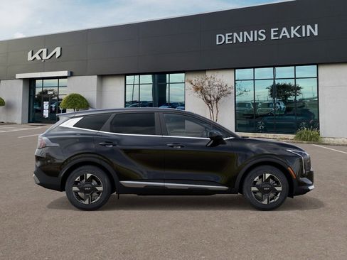 New 2026 Kia Sportage LX image 7