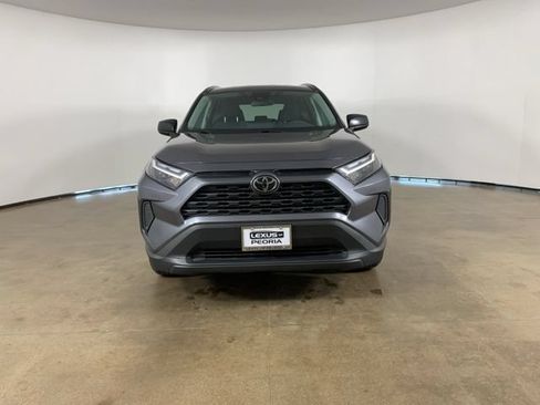 Used 2025 Toyota RAV4 LE AWD/4WD image 3